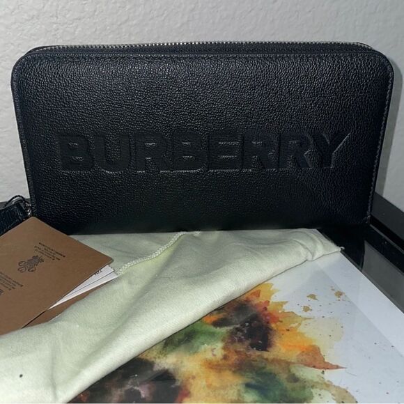 NWT Burberry Elmore Black Leather Full Zippy Wallet 🖤 - Picture 2 of 4
